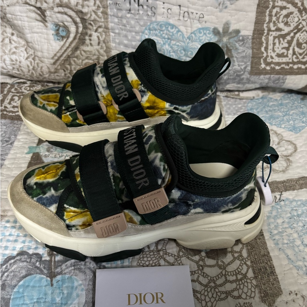 Christian Dior D-wonder sneakers authentic. Size 7 US. Camouflage green.